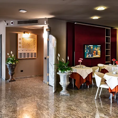 Hotel Sunflower-3